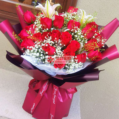 西双版纳30朵红玫瑰百合，做你余生故事里的人